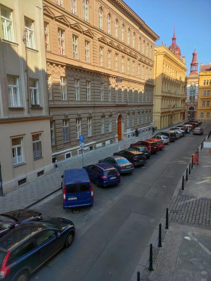 Dali Wenceslas Square Apartmán *