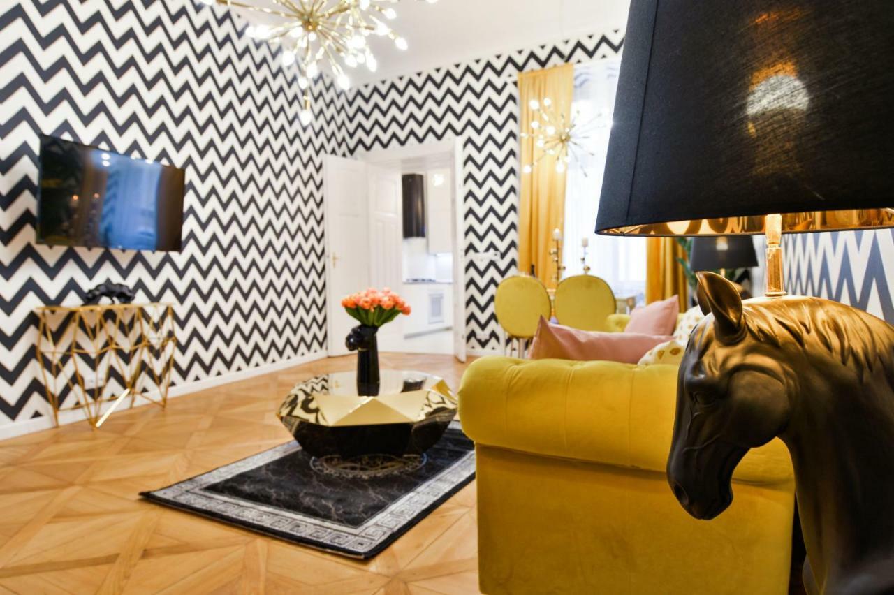 Dali Wenceslas Square Apartmán